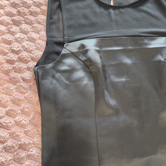 NEW French Connection Illusion Neck Black Top Size 6 - Picture 7 of 12